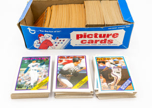 Box of 1988 Topps Trading Baseball Cards