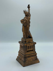 Statue of Liberty figurine coin bank from 1986
